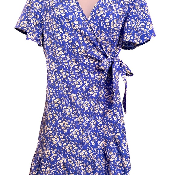 Spring/Summer Wrap Dress - Picture 2 of 6